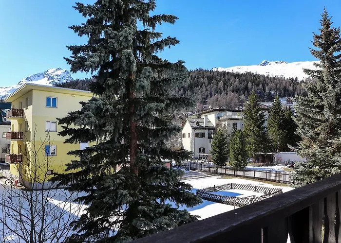 Chesa La Soliva By Interhome Lejlighed *